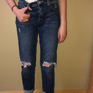 Medium Wash Bullhead Skinny BoyFriend Jeans.